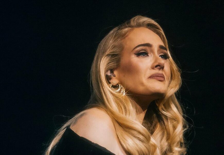 Adele reveals she collapsed backstage during her Las Vegas residency