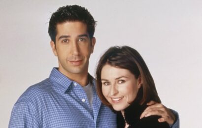 Friends director wanted to recast &apos;not funny&apos; Helen Baxendale