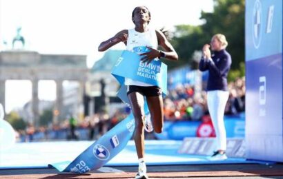 Assefa stuns the world with record-breaking run!