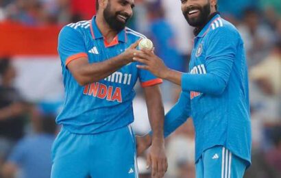 Five-star Shami breaks Agarkar record in ODIs