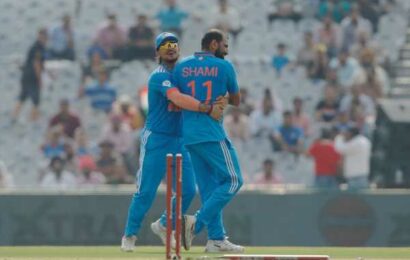 PHOTOS: Shami, Jadeja keep Australia in check!