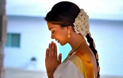 Navratri: Bollywood’s White Wonders