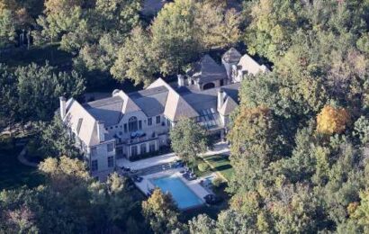 Photos show work underway at Travis Kelsey and Taylor Swift love nest