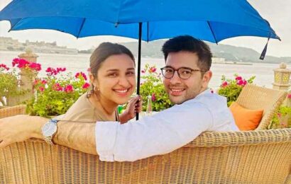 Raghav Gets Romantic With Parineeti
