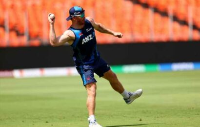 Phillips leads NZ fightback after Mahmudul half-century