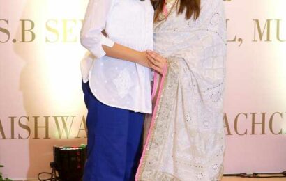 WATCH! Aaradhya’s First Speech!